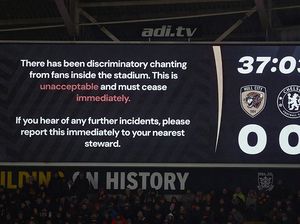 Fans Hull City Ditahan usai Hina Pemain Chelsea Pelacur