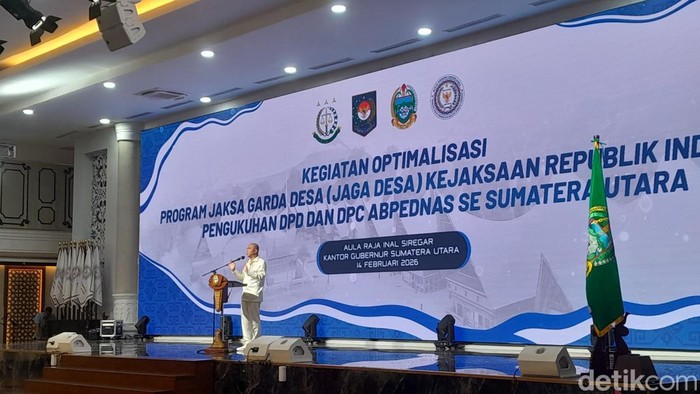 Jamintel kejagung Reda Manthovani saat sambutan dalam acara sosialisasi pelaksanaan program Jaksa Garda Desa