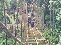 Wujudkan Mimpi Anak Sekolah, Polda Riau Kebut Jembatan Gantung di Kuansing