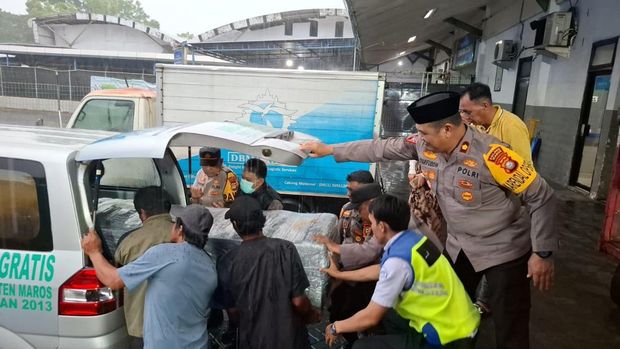 Jenazah korban penembakan KKB di Puncak Jaya hendak diterbangkan ke Sulawesi Selatan.
