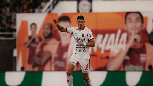 Bek asal Brasil, Joao Ferrari, dipastikan tampil melawan Persija Jakarta di pekan ke-21 Super League 2025/2026 di Stadion Kapten I Wayan Dipta, Minggu (15/2/2026).