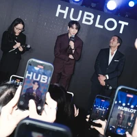 Pesona Jungkook BTS sontak ramai menjadi perbincangan di media sosial. ARMY semakin tak sabar menantikan comeback-nya bersama personel BTS dengan jadwal tur dan album terbaru. Foto: Instagram