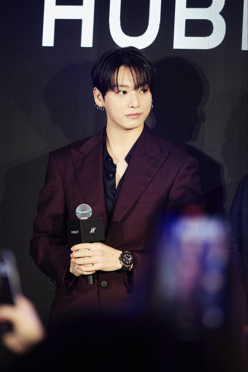 Jungkook BTS didapuk menjadi global ambassador Hublot.