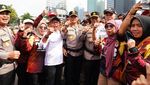 Potret Kapolda Metro Pimpin Apel Siaga Kamtibmas Bareng Ojol-Buruh Sambut Ramadan