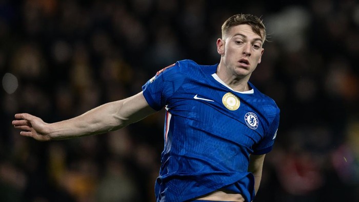 HULL, ENGLAND - FEBRUARY 13: Chelseas Liam Delap looks on during the Emirates FA Cup Fourth Round match between Hull City and Chelsea on February 13, 2026 in Hull, England. (Photo by Andrew Kearns - CameraSport via Getty Images)