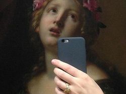 Kocak! Lukisan Abad Pertengahan Terlihat Lagi Selfie