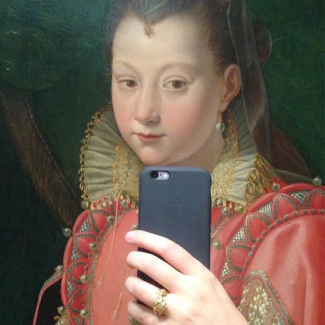 Kocak! Lukisan Abad Pertengahan Terlihat Lagi Selfie