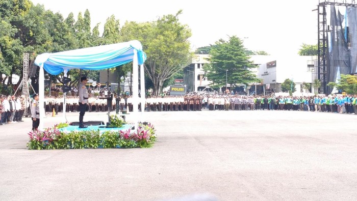Polda Metro Gelar Apel Siaga Kamtibmas Bersama Ojol-Buruh, Sambut Ramadan dengan Soliditas