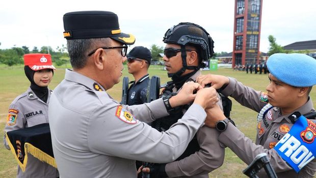 Polda Riau menutup pelatihan Tim Raga Tahun Anggaran 2026. Polda Riau menutup pelatihan Tim Raga Tahun Anggaran 2026, Sabtu (14/2/2026). Tim RAGA diharapkan lebih responsif dalam menghadapi gangguan kamtibmas jelang Ramadan.