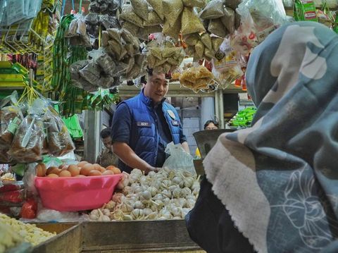Satgas Saber Sidak Pasar di Lamongan Harga di Pasar Lamongan terpantau dtabil jelang perayaan Imlek dan Awal Bulan Ramadan