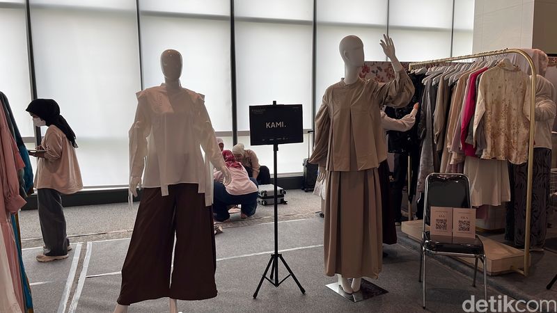 Suasana acara bazar Ramadan Pret A Porter di Menara Syariah, PIK 2, (14/2/2026), Scarf Media x Detikcom.