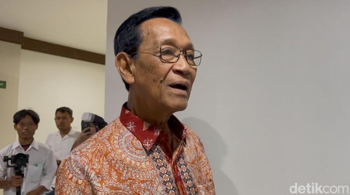 Sultan HB X menanggapi terkait pembangunan di Gunungkidul agar tidak seperti Bali.