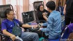Aksi Solidaritas Cukur Rambut Peringati Hari Kanker Anak Sedunia