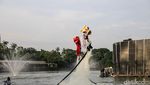 Barongsai Terbang di Atas Air Ramaikan Long Weekend Imlek