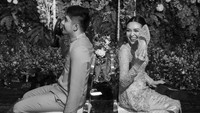 Selamat buat Riza Syah dan Claudia Andhara. Lancar sampai hari H buat kalian berdua. Foto: Instagram @claudiaudie Fotografer: @captureyourmoment_
