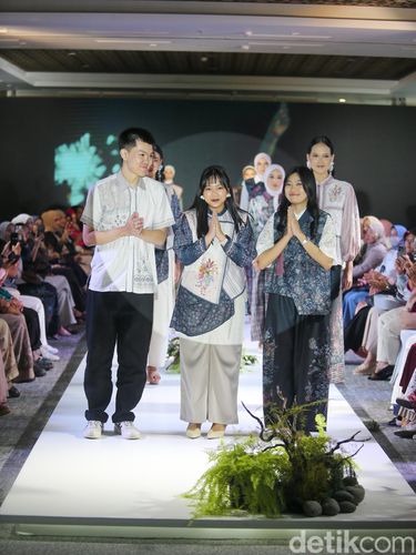 Fashion Show Heart Troops di PIK