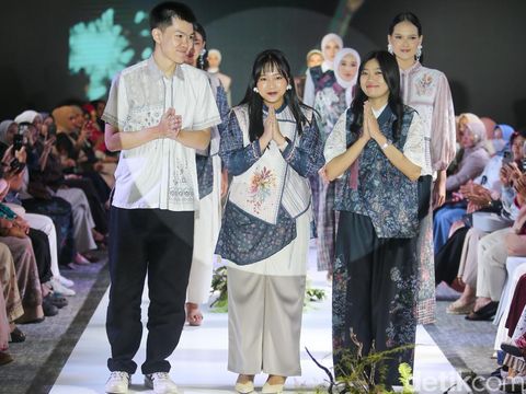 Fashion Show Heart Troops di PIK