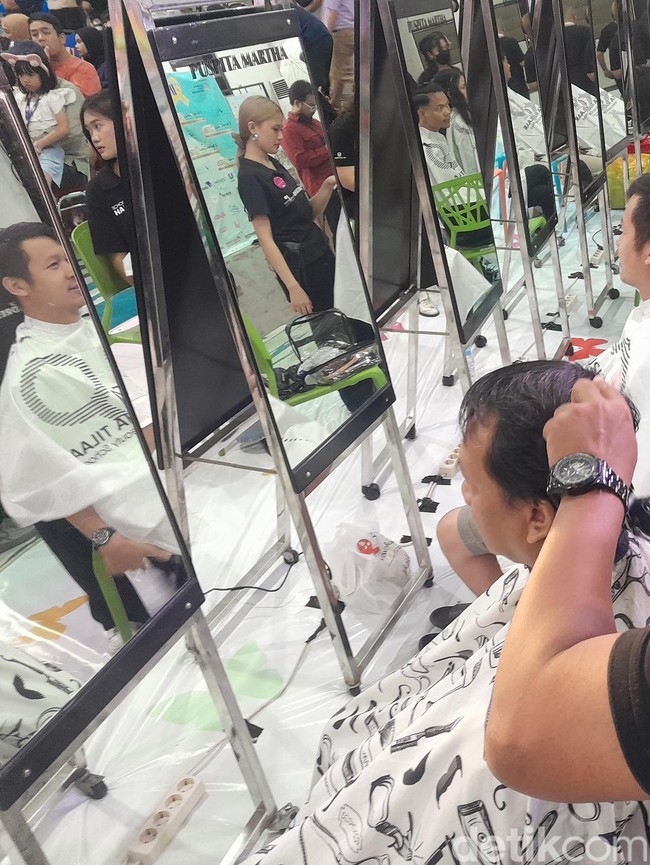 Antusiasme Ikut Cukur di #BeraniGundul 2026, Solidaritas untuk Pasien Kanker Anak