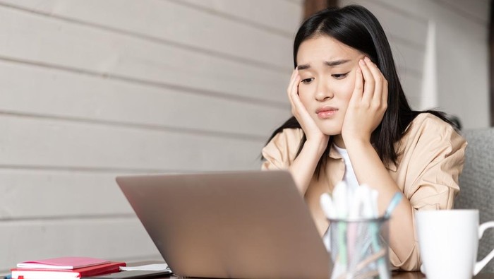 Ilustrasi jenuh saat bekerja