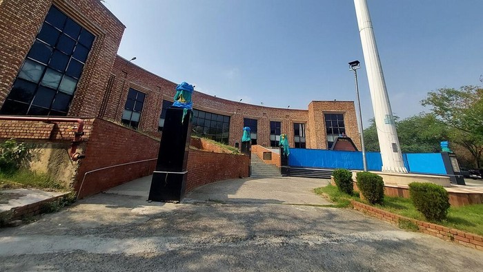 Jawaharlal Nehru University (JNU)