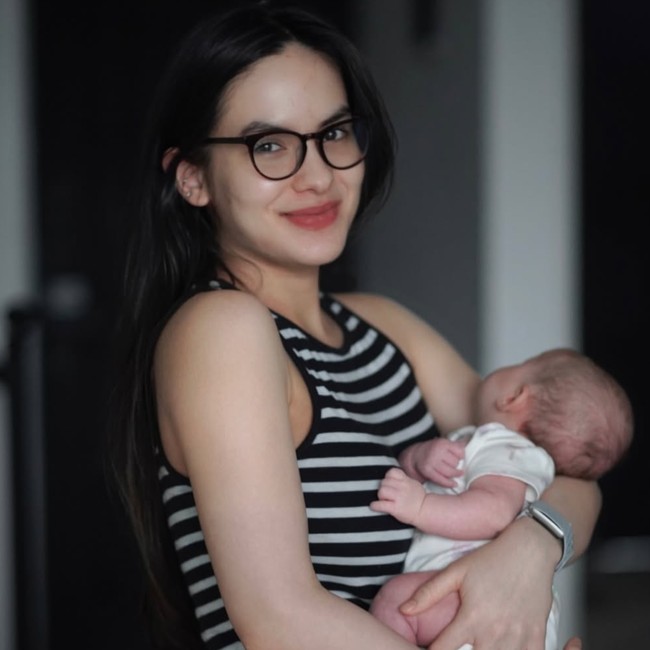 Potret Baby Kaia Anak Steffi-Nino Fernandez, Kini Wajahnya Sudah Diungkap