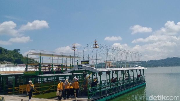 Objek wisata Rawa Jombor di Desa Krakitan, Bayat, Klaten.