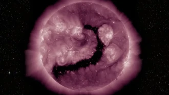 Matahari 'Pecah' Lepaskan Enam Letupan Besar dalam 96 Jam