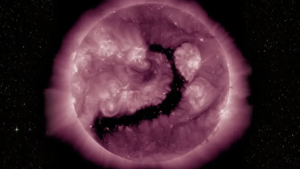 Matahari Pecah Lepaskan Enam Letupan Besar dalam 96 Jam