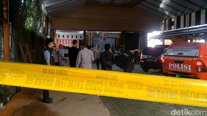 Pria Misterius Lepas Tembakan di Halaman Rumah Anggota DPRD Jateng, Masyarakat Heboh!