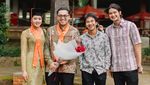 Ungkapan Bahagia dan Doa Melly Goeslaw Temani Pria Bernama Hoed Wisuda S1