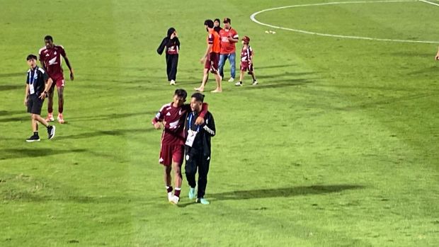 PSM Makassar menelan kekalahan 0-2 dari Dewa United di Stadion Gelora BJ Habibie. PSM Makassar menelan kekalahan 0-2 dari Dewa United di Stadion Gelora BJ Habibie.
