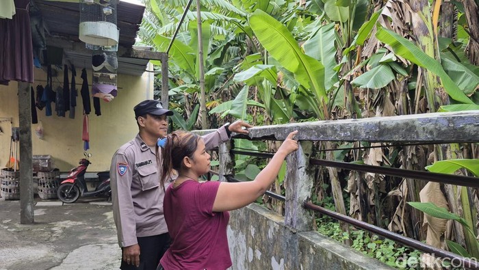 Balita di Gresik dianiaya pamannya. Sempat didorong jatuh dari pagar