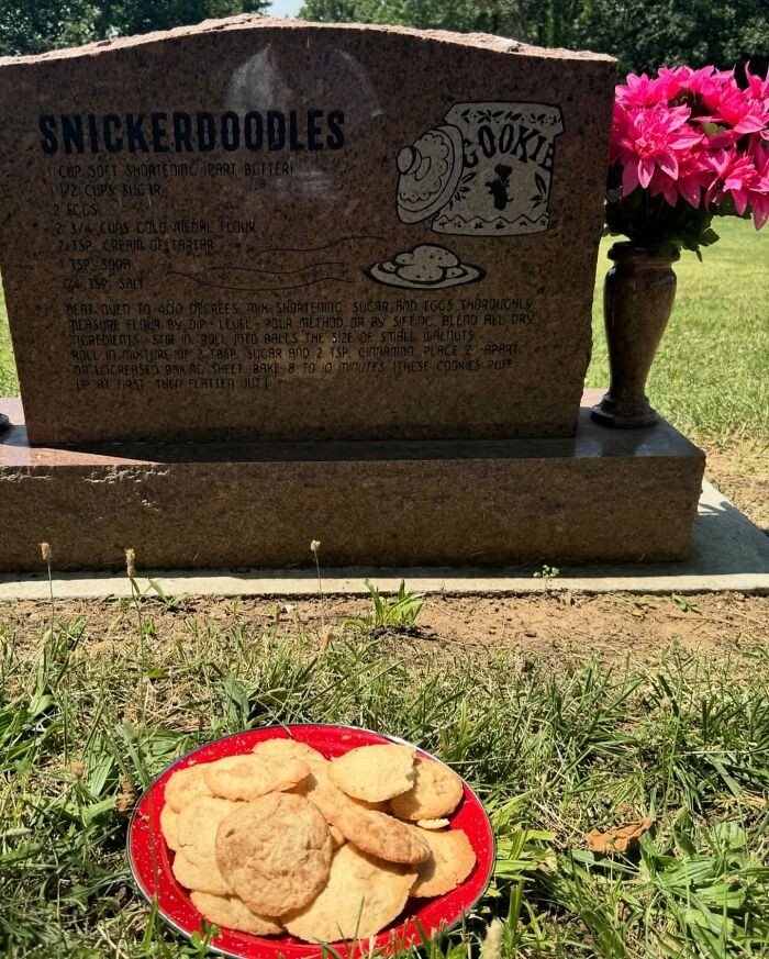 Antimainstream! Wanita Ini Bagikan Resep yang Tertulis di Batu Nisan