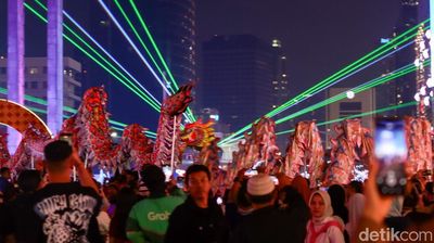 Bundaran HI Berpesta, Imlek Hadirkan Atraksi Spektakuler di Jantung Jakarta