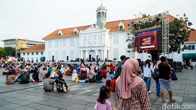 Diserbu Pengunjung, Kota Tua Jakarta Ramai Jelang Jakarta Light Festival