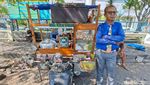 Gaya Penjual Bakso Berdasi di Nganjuk  Mirip CEO