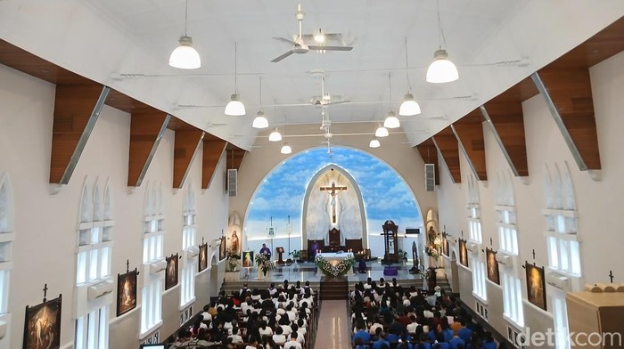 Ilustrasi misa Rabu Abu di Katedral Medan