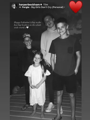 Harper Beckham Ungkapan cinta Harper Beckham untuk ketiga kakaknya, termasuk Brooklyn Beckham.