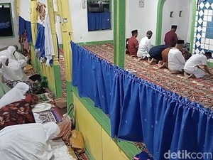 Jemaah Naqsabandiyah di Padang Sudah Taraweh, Besok Mulai Puasa