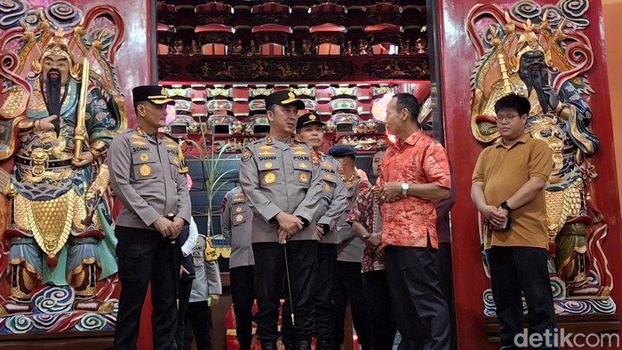 Kapolda Sumsel bersama PJU melakukan pemantauan keamanan di Klenteng yang ada di Kota Palembang