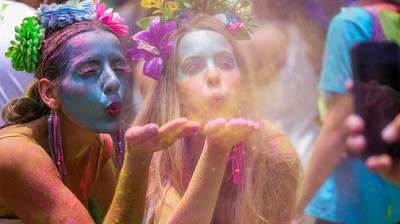 Karnaval Pena de Pavao de Krishna Meriahkan Jalanan Belo Horizonte