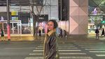Foto Senyum Manis Wulan Guritno di Korea Selatan