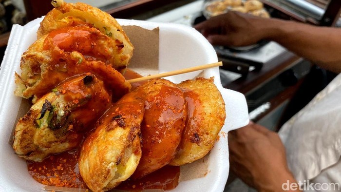 Martabak telur puyuh yang menggugah selera di Bandung