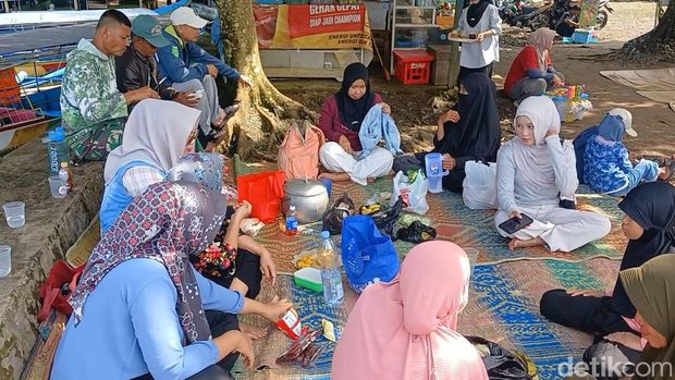 Munggahan di tepi danau Situgede, Tasikmalaya