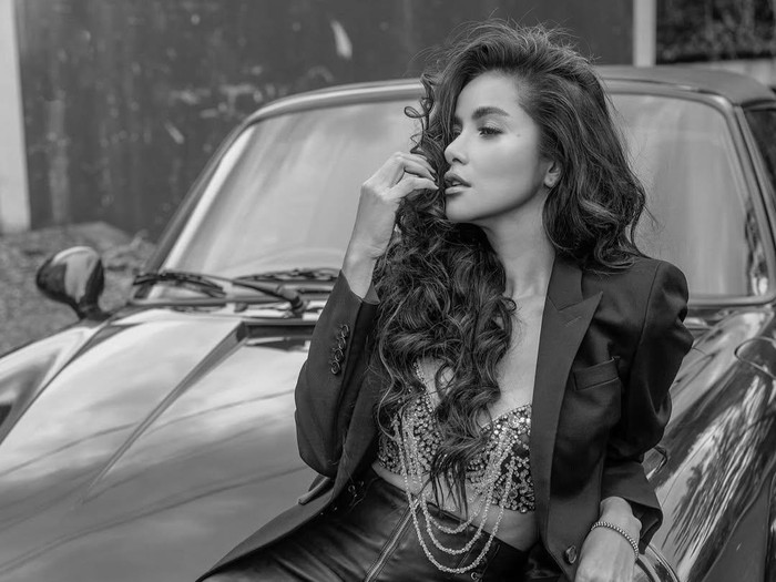 Olla Ramlan Ultah Ke-46, Anak Pertama: Stay Young My Vampire of A Mom!