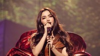 Pesona Mahalini di Konser KOMA, Cantik Maksimal Pakai Gaun Karya 5 Desainer