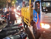 Parkir Liar Bikin Macet, Dishub Angkut Motor di Kayutangan Malang