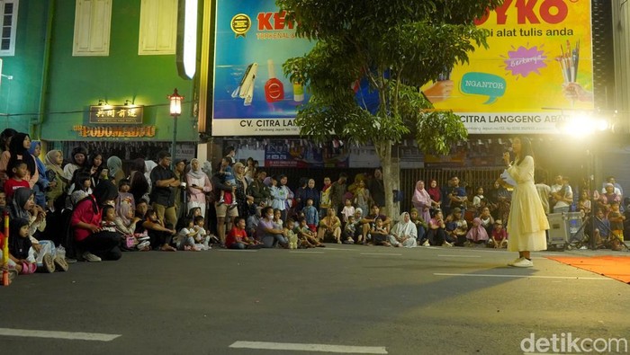 Potret Semarak Kya-kya festival sambut Imlek