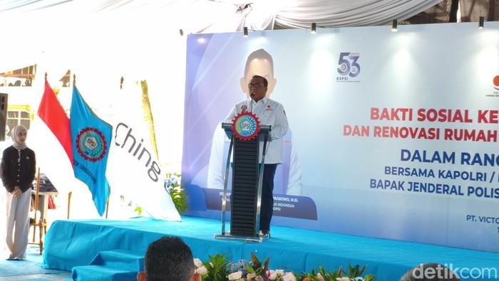 Presiden KSPSI Andi Gani Nena Wea mengatakan KSPSI merasa bangga lantaran memiliki penasihat organisasi yakni Kapolri Jenderal Listyo Sigit Prabowo.