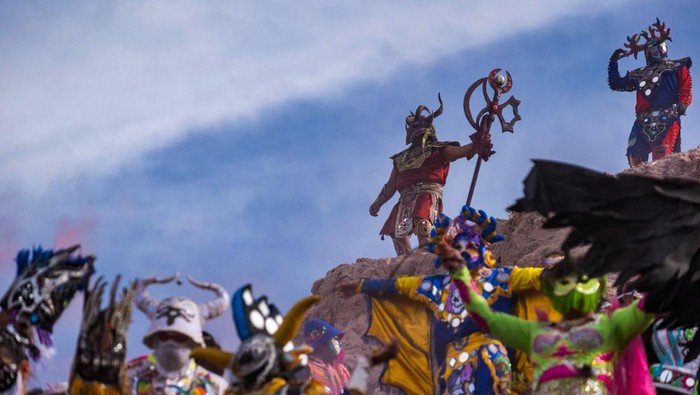 Setan-setan" Turun dari Cerro Blanco, Karnaval Bajada de los Diablos Pecah di Uquia